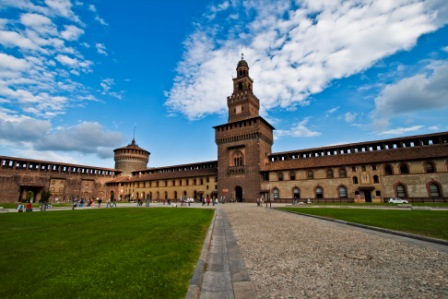 Castello Sforzesco, en Milán (clickear para agrandar imagen).